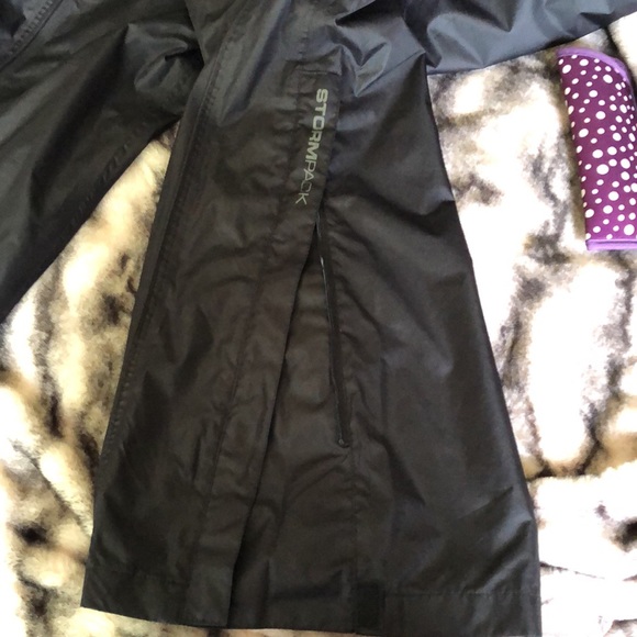 Stormpack wind and rain pant. Great for cool day golfing - Picture 4 of 4